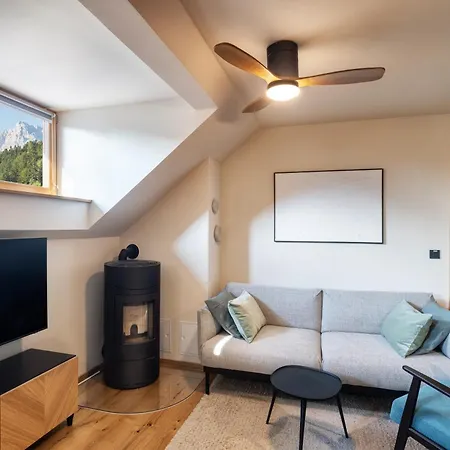 Mysa, Nordic House, - Center